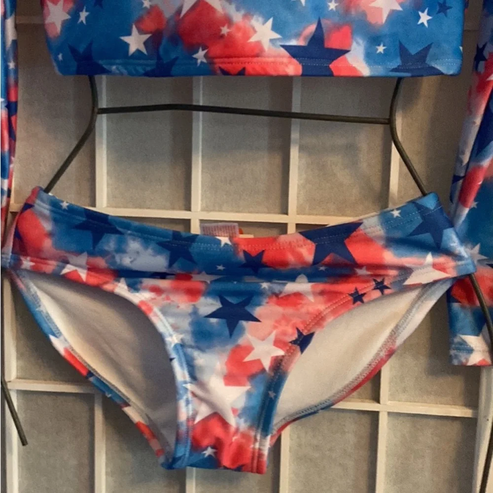 Kids Two-Piece Long Sleeve Swim Set - Patriotic Star Print (Blue & Red)